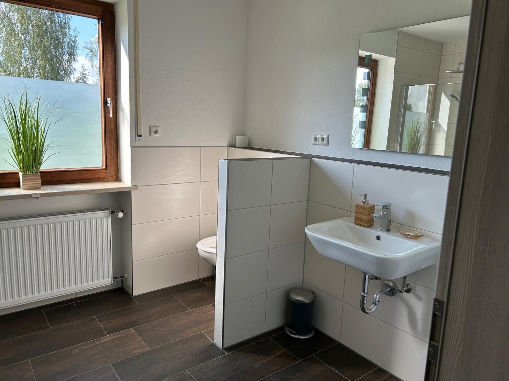 Ruhige Ferienwohnung Mit Terrasse Fuer 2 Personen Vohenstrauss Exterior photo